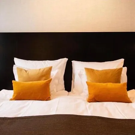 Black Tower In Centrum アパート シュチェチン